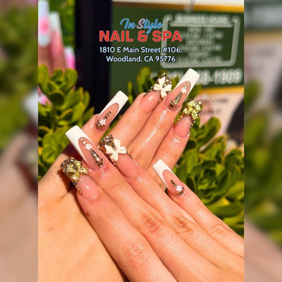 Nail design by In Style Nails & Spa